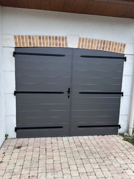 Porte garage battante 2