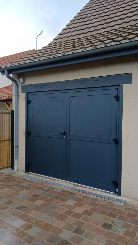 Porte garage battante 3